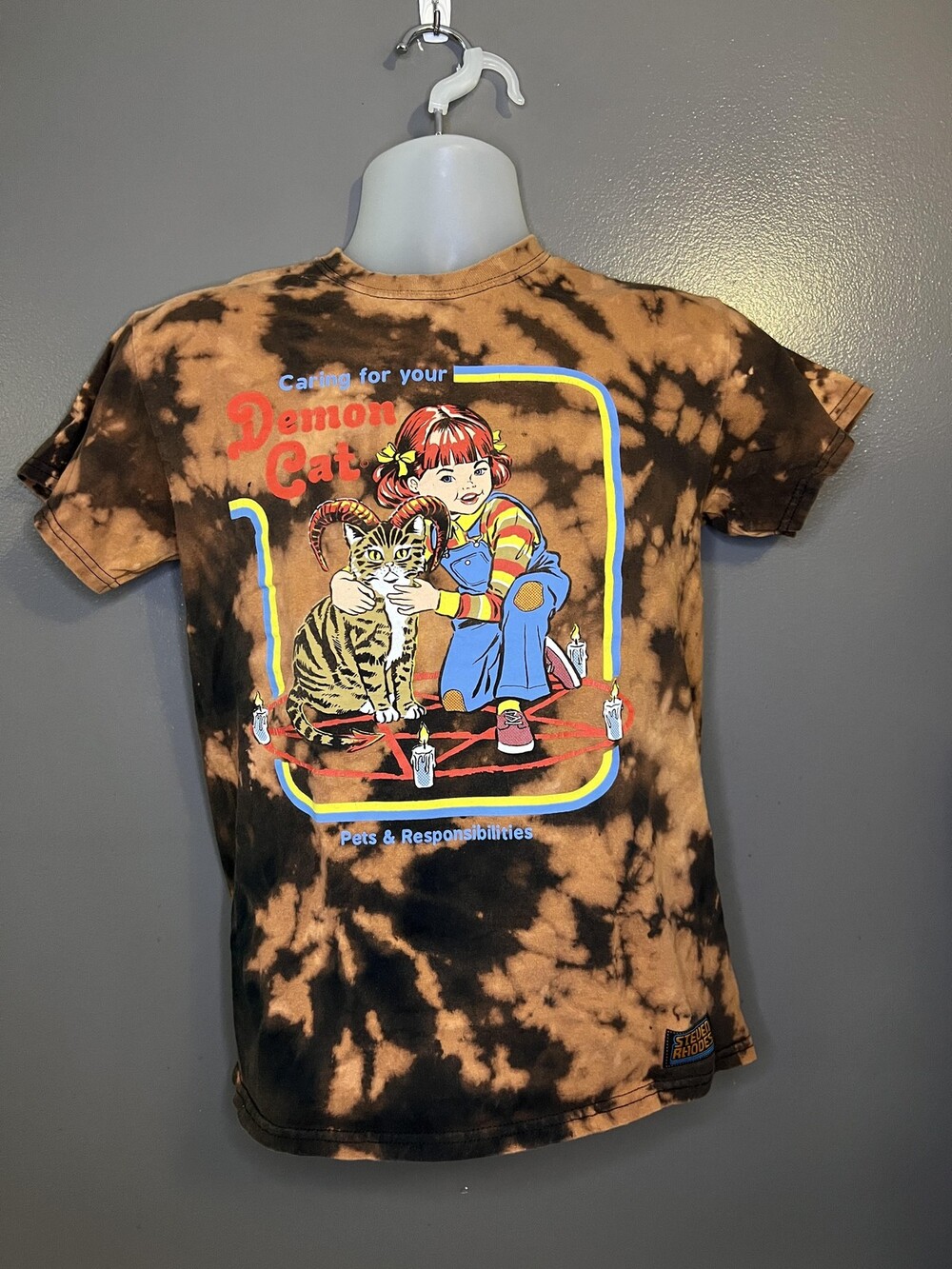 Steven Rhodes Shirt Mens Small Brown Bleach Tie Dye Demon Cat Graphic Tee Horror - Picture 2 of 6